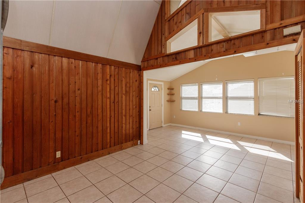 10301 US HIGHWAY 27, CLERMONT, Florida 34711, 2 Bedrooms Bedrooms, 5 Rooms Rooms,2 BathroomsBathrooms,Residential,For sale,US HIGHWAY 27,O5561674