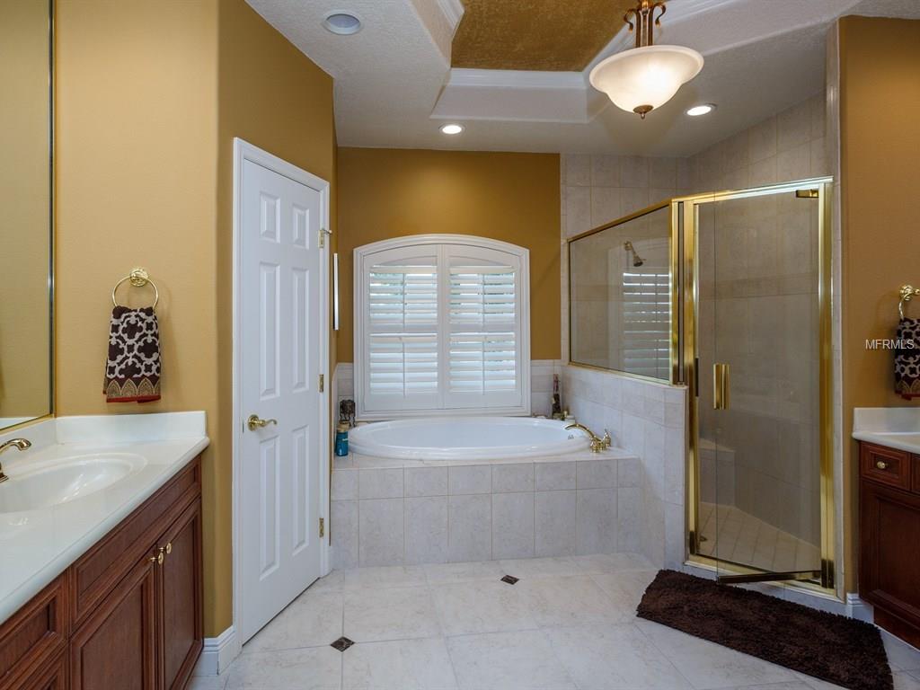 1826 LAKE ROBERTS COURT, WINDERMERE, Florida 34786, 3 Bedrooms Bedrooms, 8 Rooms Rooms,3 BathroomsBathrooms,Residential,For sale,LAKE ROBERTS,O5561765