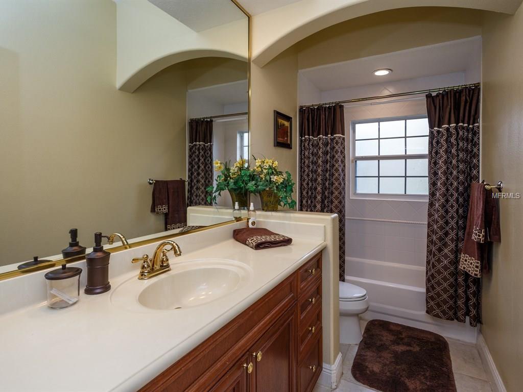 1826 LAKE ROBERTS COURT, WINDERMERE, Florida 34786, 3 Bedrooms Bedrooms, 8 Rooms Rooms,3 BathroomsBathrooms,Residential,For sale,LAKE ROBERTS,O5561765