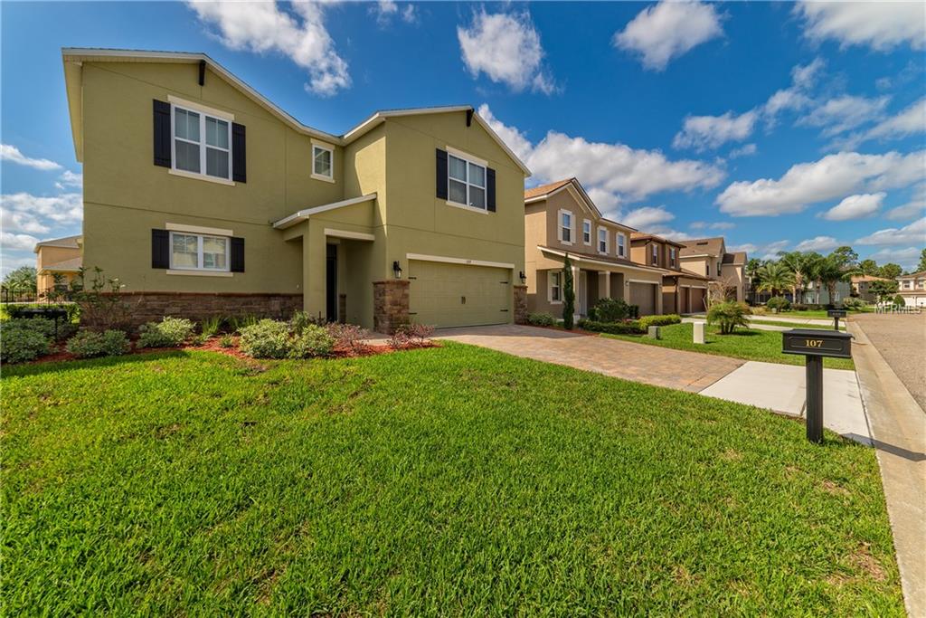 107 SMITHFIELD PLACE, DAVENPORT, Florida 33837, 4 Bedrooms Bedrooms, 5 Rooms Rooms,2 BathroomsBathrooms,Residential,For sale,SMITHFIELD,O5561896