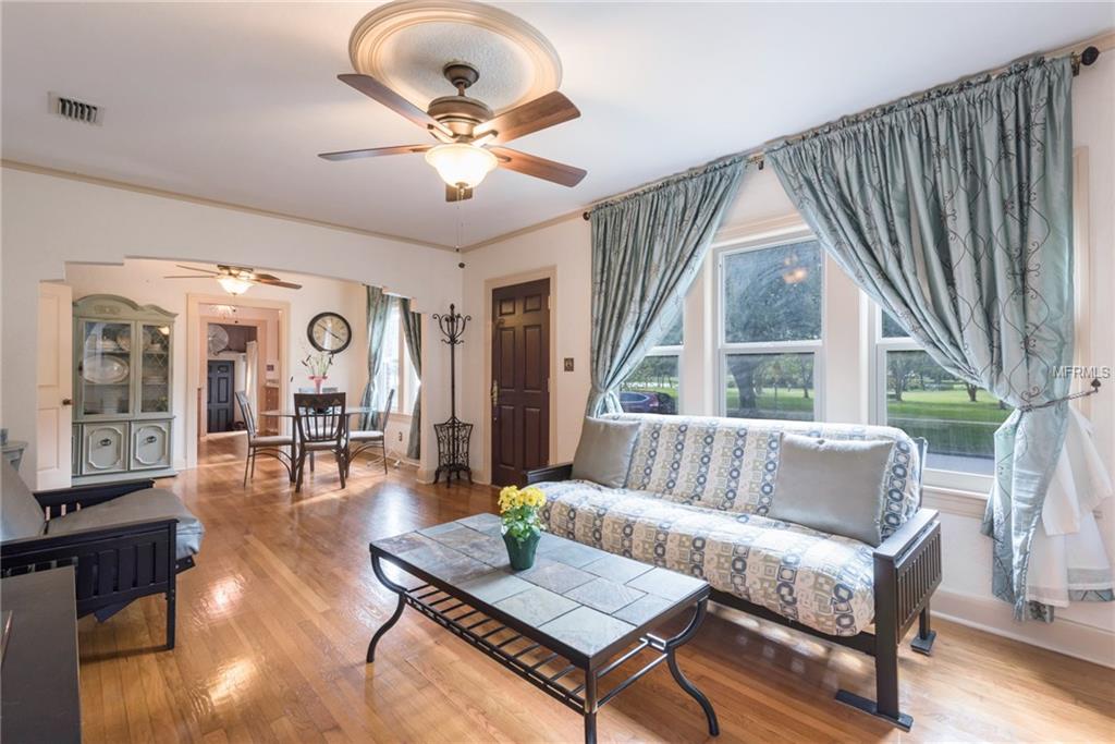 2025 5TH STREET N, ST PETERSBURG, Florida 33704, 2 Bedrooms Bedrooms, 4 Rooms Rooms,1 BathroomBathrooms,Residential,For sale,5TH,U7834332