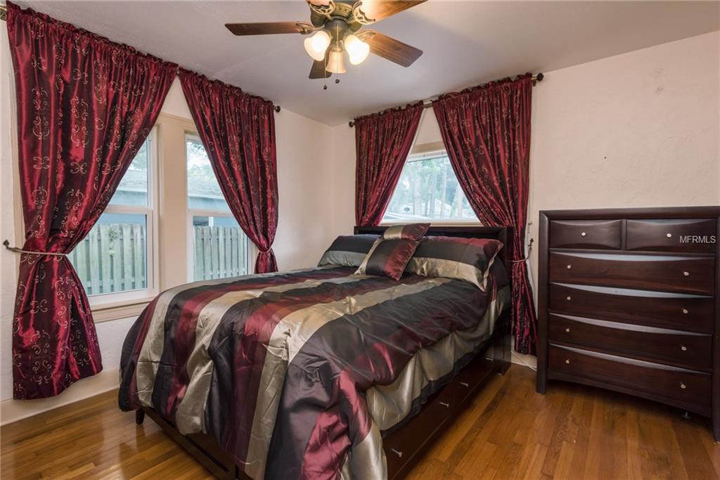 2025 5TH STREET N, ST PETERSBURG, Florida 33704, 2 Bedrooms Bedrooms, 4 Rooms Rooms,1 BathroomBathrooms,Residential,For sale,5TH,U7834332