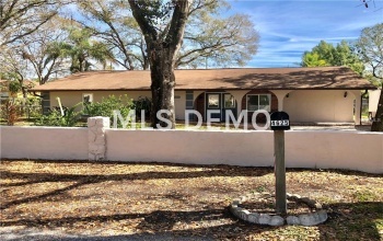 4625 GARCIA AVENUE, SARASOTA, Florida 34233, 4 Bedrooms Bedrooms, 8 Rooms Rooms,2 BathroomsBathrooms,Residential,For sale,GARCIA,U7847062