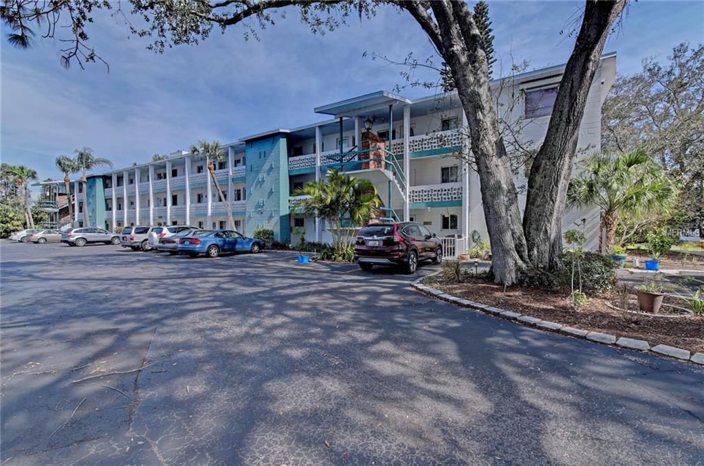 5889 17TH STREET W, BRADENTON, Florida 34207, 2 Bedrooms Bedrooms, 5 Rooms Rooms,1 BathroomBathrooms,Residential,For sale,17TH,A4209809