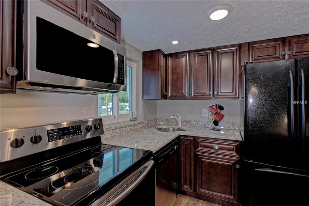 5889 17TH STREET W, BRADENTON, Florida 34207, 2 Bedrooms Bedrooms, 5 Rooms Rooms,1 BathroomBathrooms,Residential,For sale,17TH,A4209809