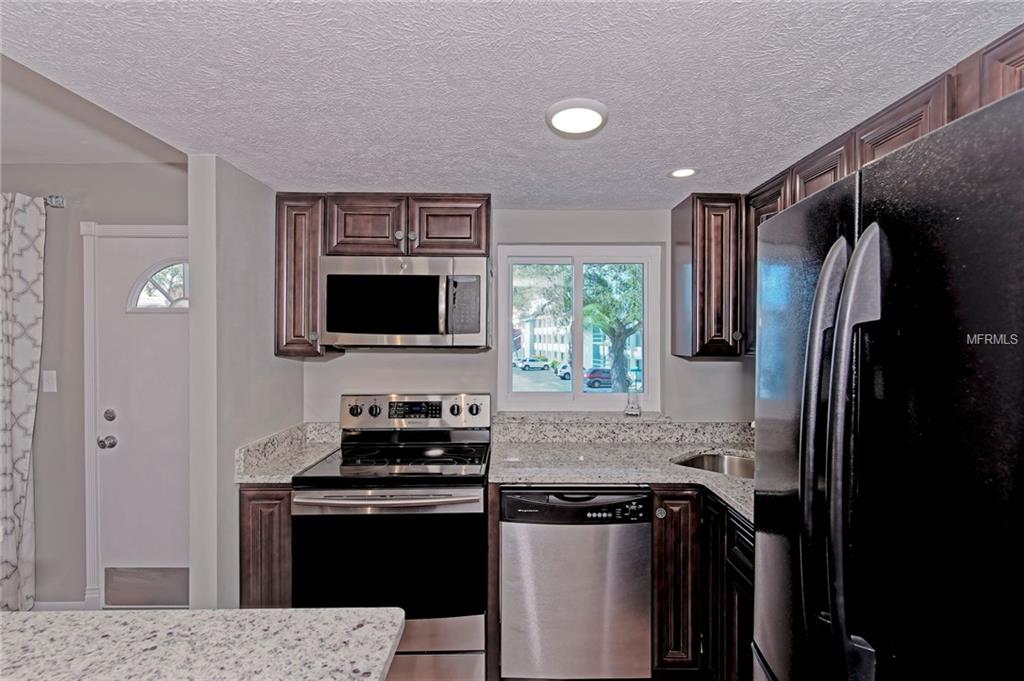 5889 17TH STREET W, BRADENTON, Florida 34207, 2 Bedrooms Bedrooms, 5 Rooms Rooms,1 BathroomBathrooms,Residential,For sale,17TH,A4209809