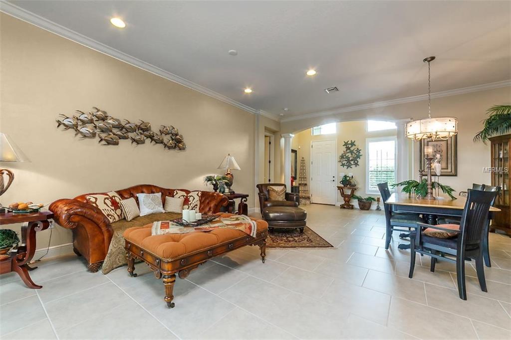 7520 WINDY HILL CV, LAKEWOOD RANCH, Florida 34202, 4 Bedrooms Bedrooms, 12 Rooms Rooms,4 BathroomsBathrooms,Residential,For sale,WINDY HILL CV,A4191684