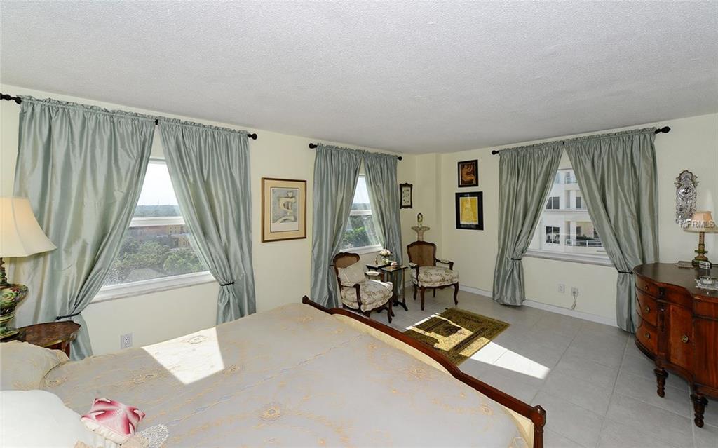 435 S GULFSTREAM AVENUE, SARASOTA, Florida 34236, 2 Bedrooms Bedrooms, 8 Rooms Rooms,2 BathroomsBathrooms,Residential,For sale,GULFSTREAM,A4195616