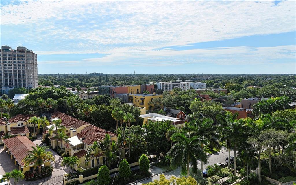 435 S GULFSTREAM AVENUE, SARASOTA, Florida 34236, 2 Bedrooms Bedrooms, 8 Rooms Rooms,2 BathroomsBathrooms,Residential,For sale,GULFSTREAM,A4195616