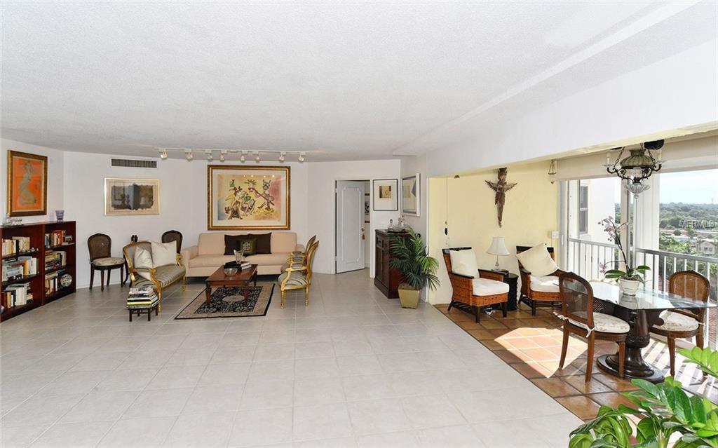 435 S GULFSTREAM AVENUE, SARASOTA, Florida 34236, 2 Bedrooms Bedrooms, 8 Rooms Rooms,2 BathroomsBathrooms,Residential,For sale,GULFSTREAM,A4195616