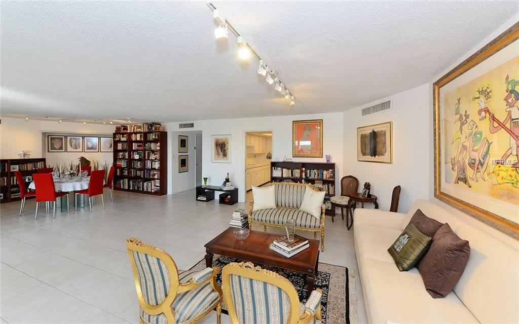 435 S GULFSTREAM AVENUE, SARASOTA, Florida 34236, 2 Bedrooms Bedrooms, 8 Rooms Rooms,2 BathroomsBathrooms,Residential,For sale,GULFSTREAM,A4195616