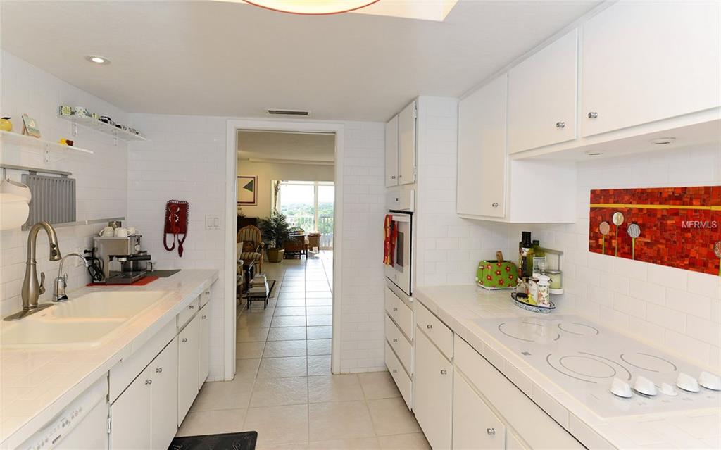 435 S GULFSTREAM AVENUE, SARASOTA, Florida 34236, 2 Bedrooms Bedrooms, 8 Rooms Rooms,2 BathroomsBathrooms,Residential,For sale,GULFSTREAM,A4195616