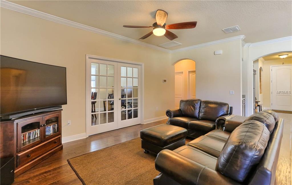 1572 RIDGEWOOD STREET, CLEARWATER, Florida 33755, 3 Bedrooms Bedrooms, 8 Rooms Rooms,2 BathroomsBathrooms,Residential,For sale,RIDGEWOOD,U7836461