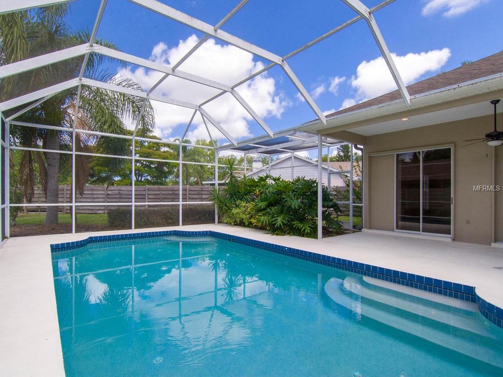 4822 HAMLETS GROVE DRIVE, SARASOTA, Florida 34235, 4 Bedrooms Bedrooms, 7 Rooms Rooms,3 BathroomsBathrooms,Residential,For sale,HAMLETS GROVE,A4209308