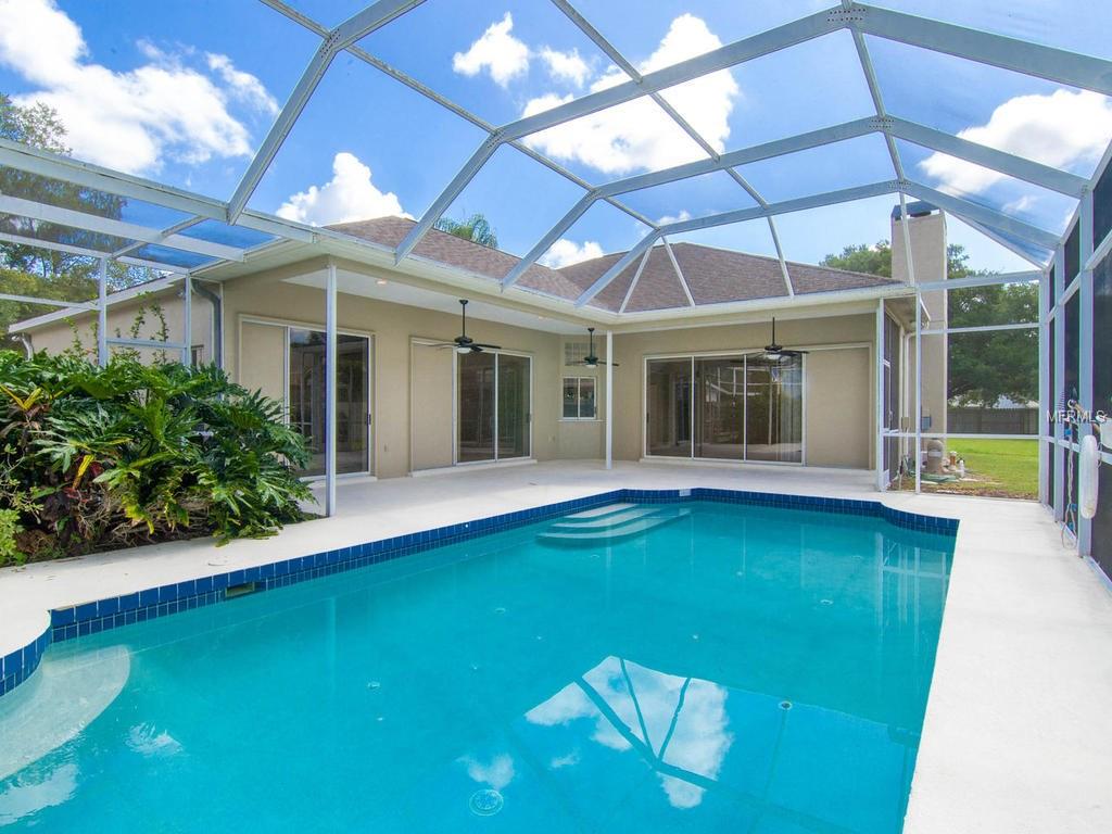 4822 HAMLETS GROVE DRIVE, SARASOTA, Florida 34235, 4 Bedrooms Bedrooms, 7 Rooms Rooms,3 BathroomsBathrooms,Residential,For sale,HAMLETS GROVE,A4209308