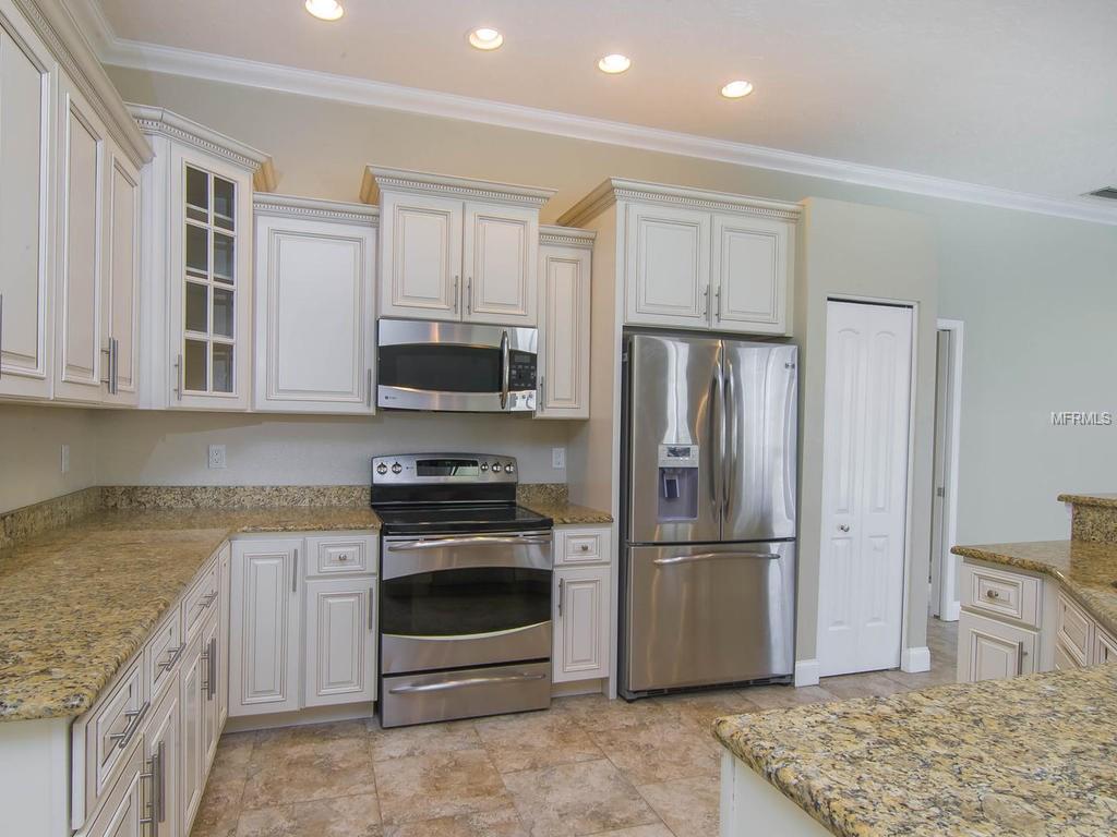 4822 HAMLETS GROVE DRIVE, SARASOTA, Florida 34235, 4 Bedrooms Bedrooms, 7 Rooms Rooms,3 BathroomsBathrooms,Residential,For sale,HAMLETS GROVE,A4209308