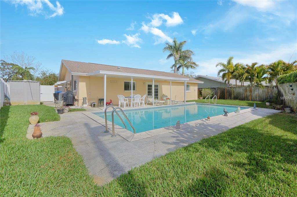 6274 33RD AVENUE N, ST PETERSBURG, Florida 33710, 3 Bedrooms Bedrooms, 3 Rooms Rooms,2 BathroomsBathrooms,Residential,For sale,33RD,U7847334