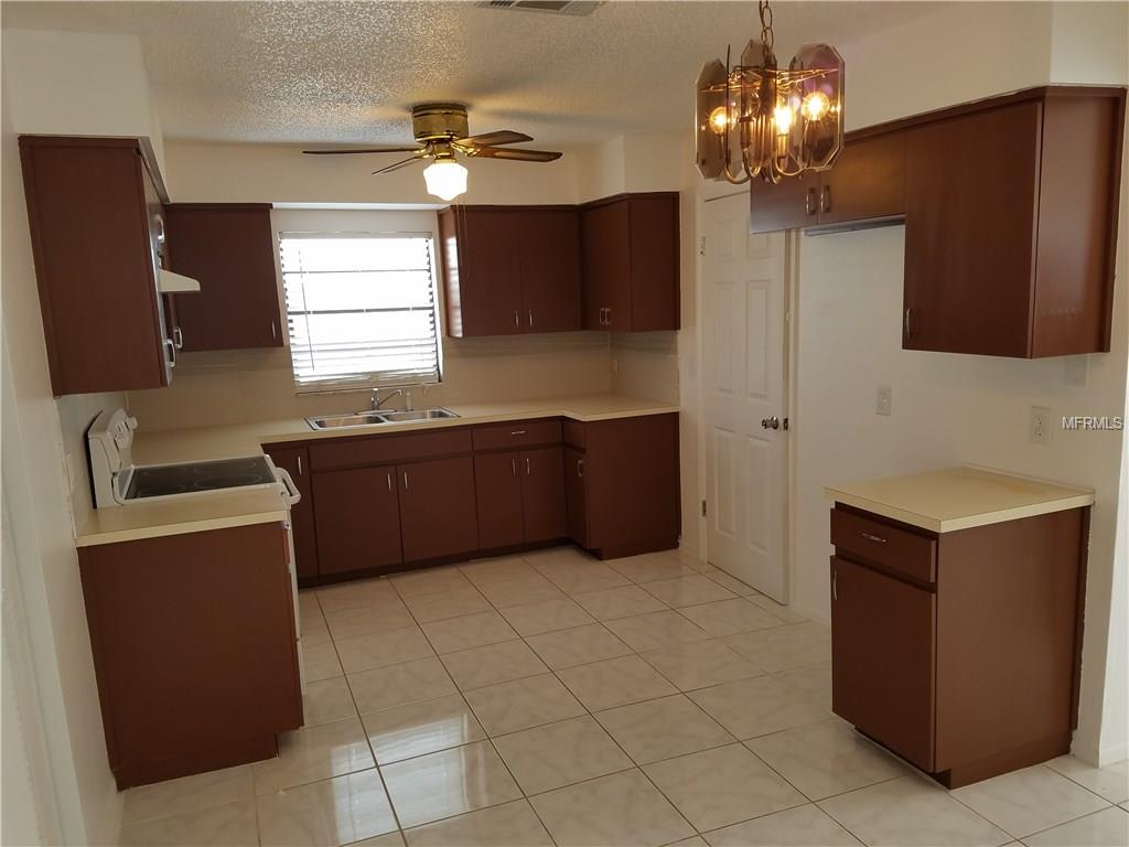 5640 35TH WAY N, ST PETERSBURG, Florida 33714, 4 Bedrooms Bedrooms, 6 Rooms Rooms,1 BathroomBathrooms,Residential,For sale,35TH,U7847430