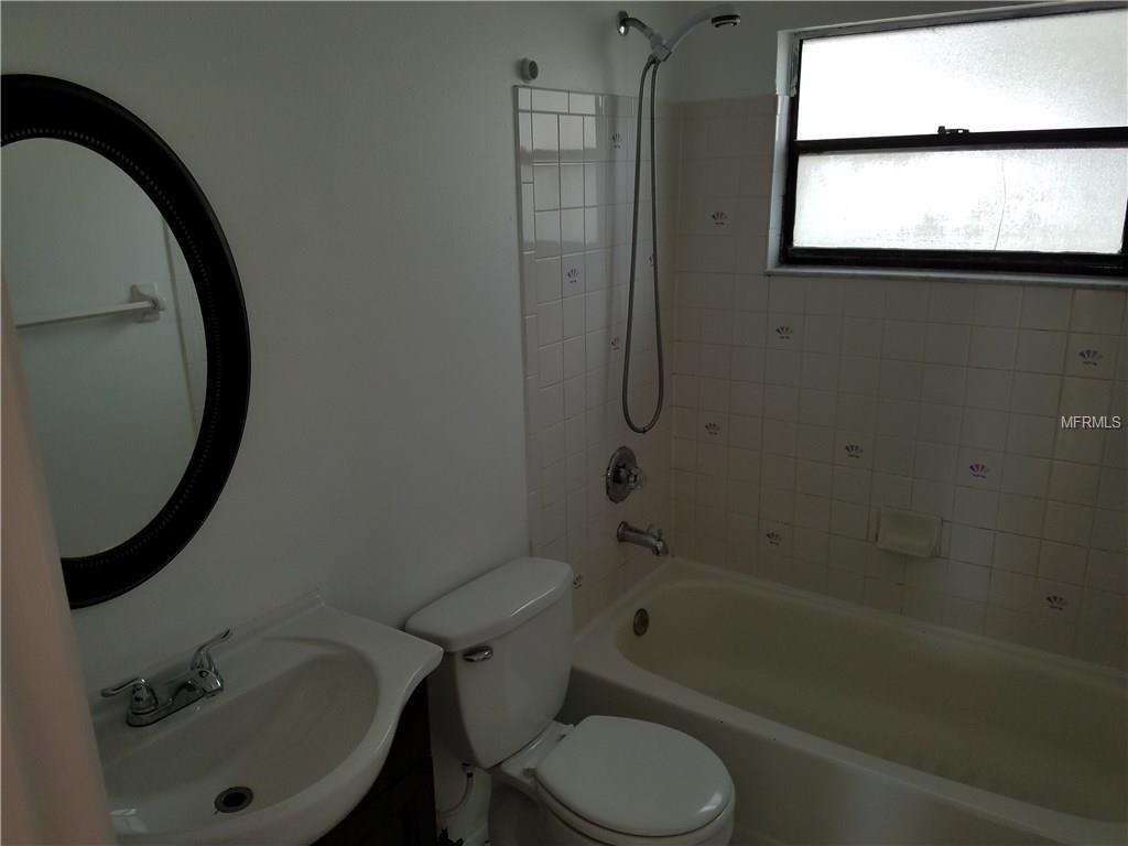 5640 35TH WAY N, ST PETERSBURG, Florida 33714, 4 Bedrooms Bedrooms, 6 Rooms Rooms,1 BathroomBathrooms,Residential,For sale,35TH,U7847430