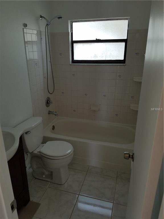 5640 35TH WAY N, ST PETERSBURG, Florida 33714, 4 Bedrooms Bedrooms, 6 Rooms Rooms,1 BathroomBathrooms,Residential,For sale,35TH,U7847430