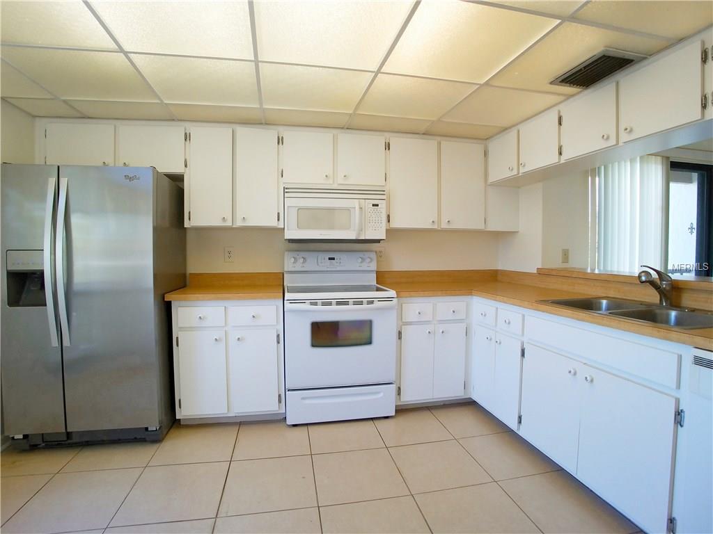 1118 BIRD BAY WAY, VENICE, Florida 34285, 2 Bedrooms Bedrooms, 7 Rooms Rooms,2 BathroomsBathrooms,Residential,For sale,BIRD BAY,N5916426