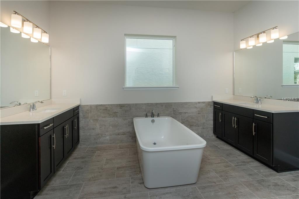 16729 GULLFLOSS TERRACE, WINTER GARDEN, Florida 34787, 3 Bedrooms Bedrooms, 6 Rooms Rooms,2 BathroomsBathrooms,Residential,For sale,GULLFLOSS,O5524390