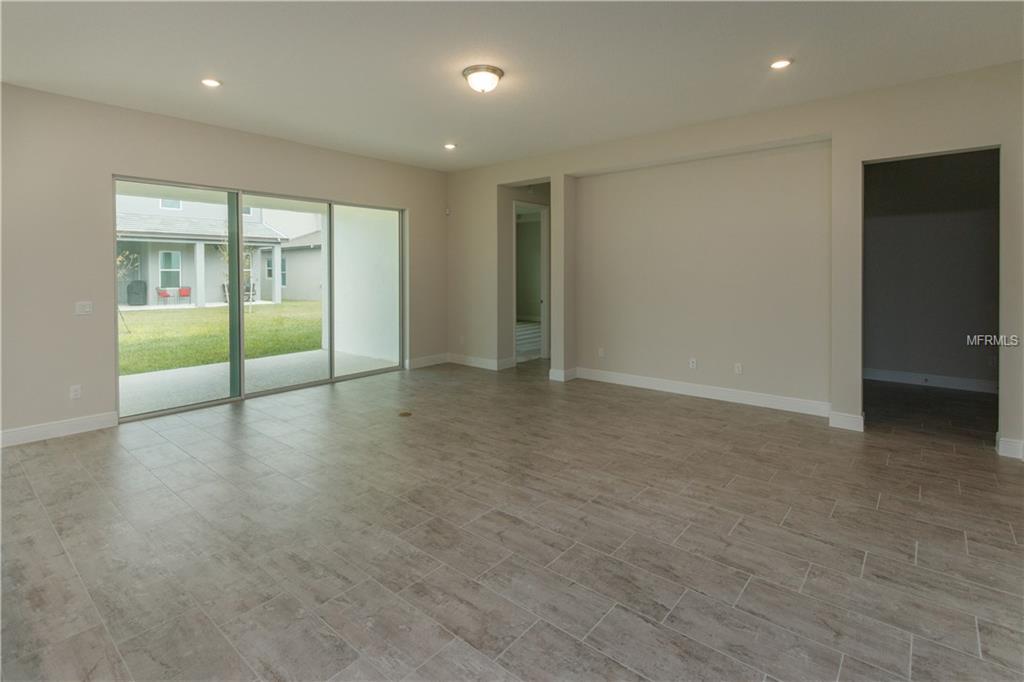 16729 GULLFLOSS TERRACE, WINTER GARDEN, Florida 34787, 3 Bedrooms Bedrooms, 6 Rooms Rooms,2 BathroomsBathrooms,Residential,For sale,GULLFLOSS,O5524390