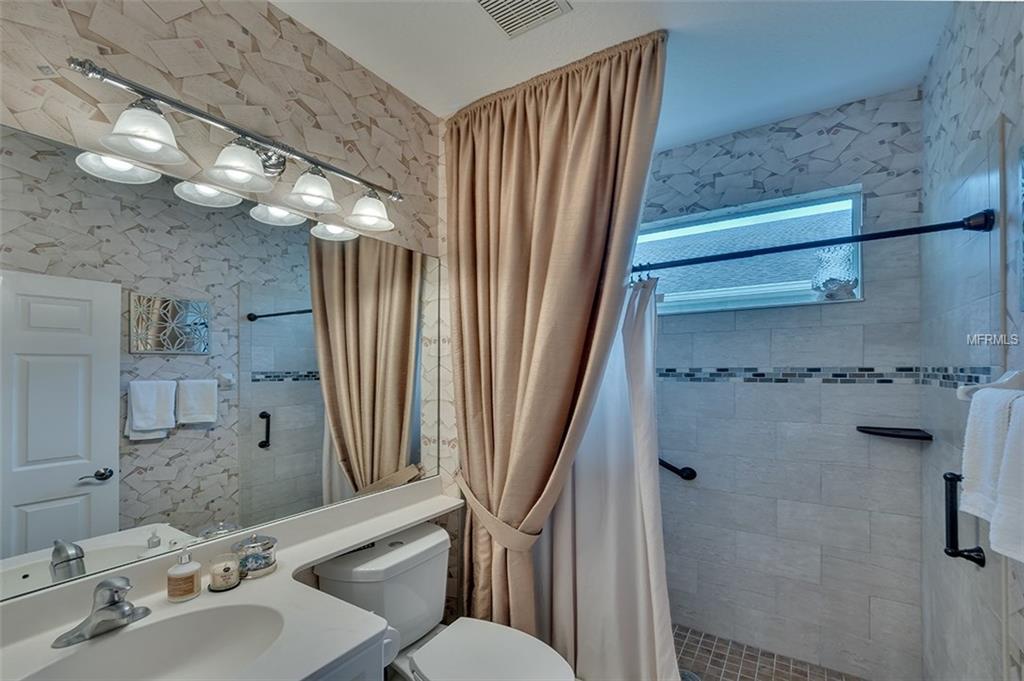 11664 OLD CYPRESS COVE, PARRISH, Florida 34219, 3 Bedrooms Bedrooms, 8 Rooms Rooms,2 BathroomsBathrooms,Residential,For sale,OLD CYPRESS,A4202712