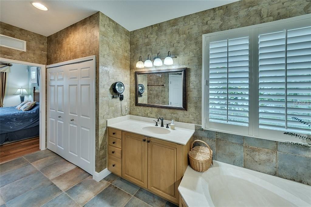 11664 OLD CYPRESS COVE, PARRISH, Florida 34219, 3 Bedrooms Bedrooms, 8 Rooms Rooms,2 BathroomsBathrooms,Residential,For sale,OLD CYPRESS,A4202712