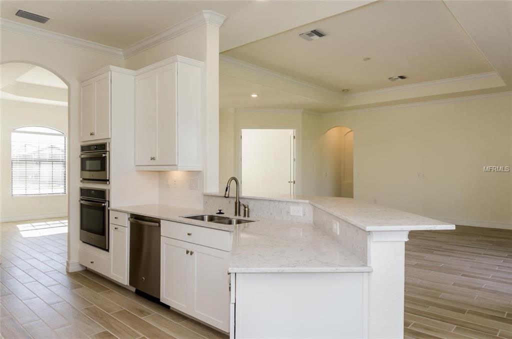 10936 BULLRUSH DRIVE, VENICE, Florida 34293, 3 Bedrooms Bedrooms, 9 Rooms Rooms,2 BathroomsBathrooms,Residential,For sale,BULLRUSH,N5915710