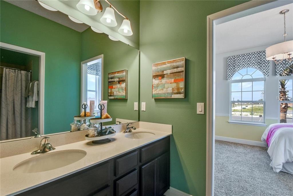 621 MISTY MAPLE STREET, OCOEE, Florida 34761, 4 Bedrooms Bedrooms, 8 Rooms Rooms,2 BathroomsBathrooms,Residential,For sale,MISTY MAPLE,W7637123