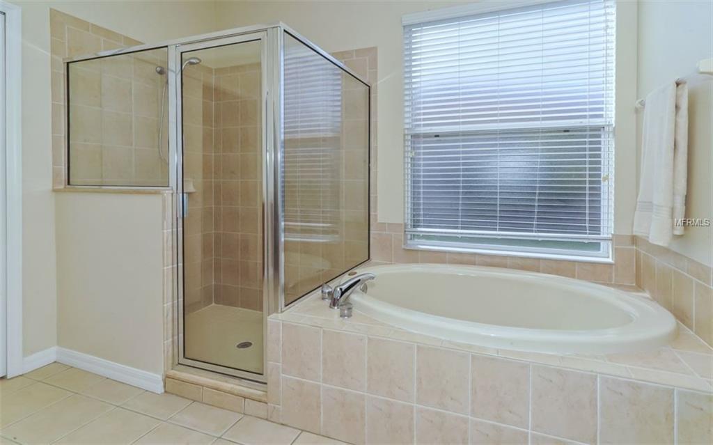 6150 47TH STREET E, BRADENTON, Florida 34203, 4 Bedrooms Bedrooms, 11 Rooms Rooms,3 BathroomsBathrooms,Residential,For sale,47TH,A4209059