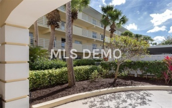 1037 WEXFORD BOULEVARD, VENICE, Florida 34293, 2 Bedrooms Bedrooms, 5 Rooms Rooms,2 BathroomsBathrooms,Residential,For sale,WEXFORD,N5916354