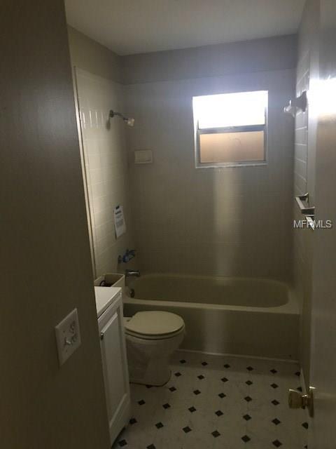 121 INWOOD CIRCLE, BRANDON, Florida 33510, 3 Bedrooms Bedrooms, 5 Rooms Rooms,2 BathroomsBathrooms,Residential,For sale,INWOOD,T2928114