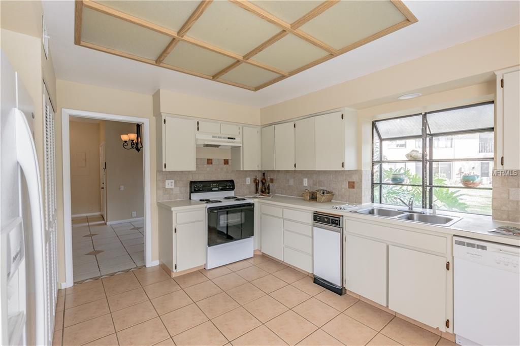 1846 LAKE CYPRESS DRIVE, SAFETY HARBOR, Florida 34695, 2 Bedrooms Bedrooms, 5 Rooms Rooms,2 BathroomsBathrooms,Residential,For sale,LAKE CYPRESS,T2928264