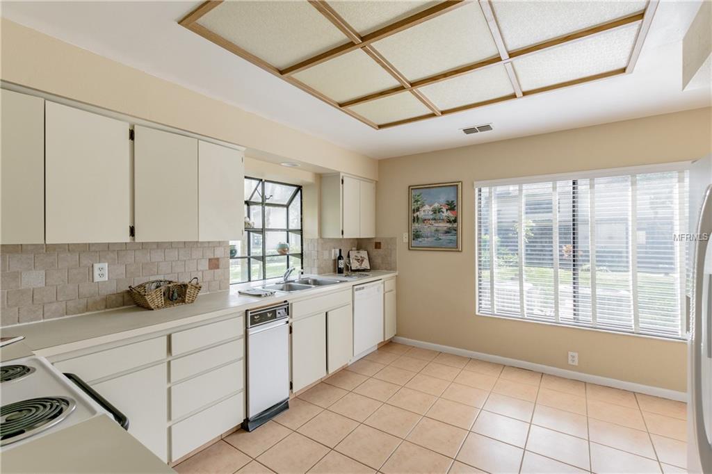 1846 LAKE CYPRESS DRIVE, SAFETY HARBOR, Florida 34695, 2 Bedrooms Bedrooms, 5 Rooms Rooms,2 BathroomsBathrooms,Residential,For sale,LAKE CYPRESS,T2928264