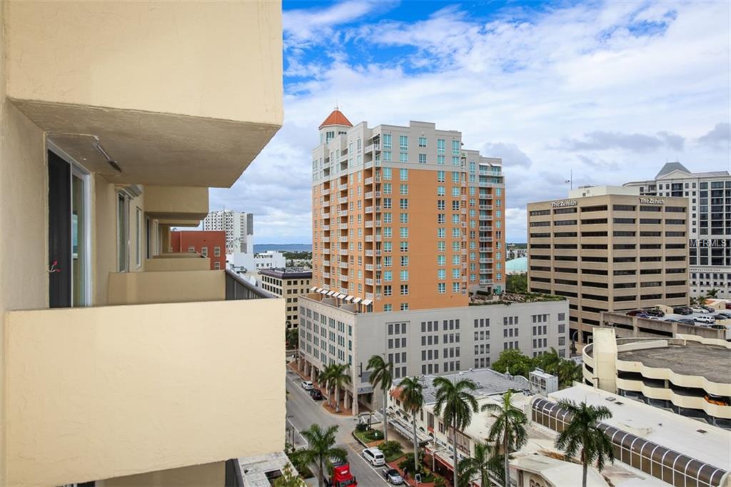 101 S GULFSTREAM AVENUE, SARASOTA, Florida 34236, 2 Bedrooms Bedrooms, 5 Rooms Rooms,2 BathroomsBathrooms,Residential,For sale,GULFSTREAM,A4198064