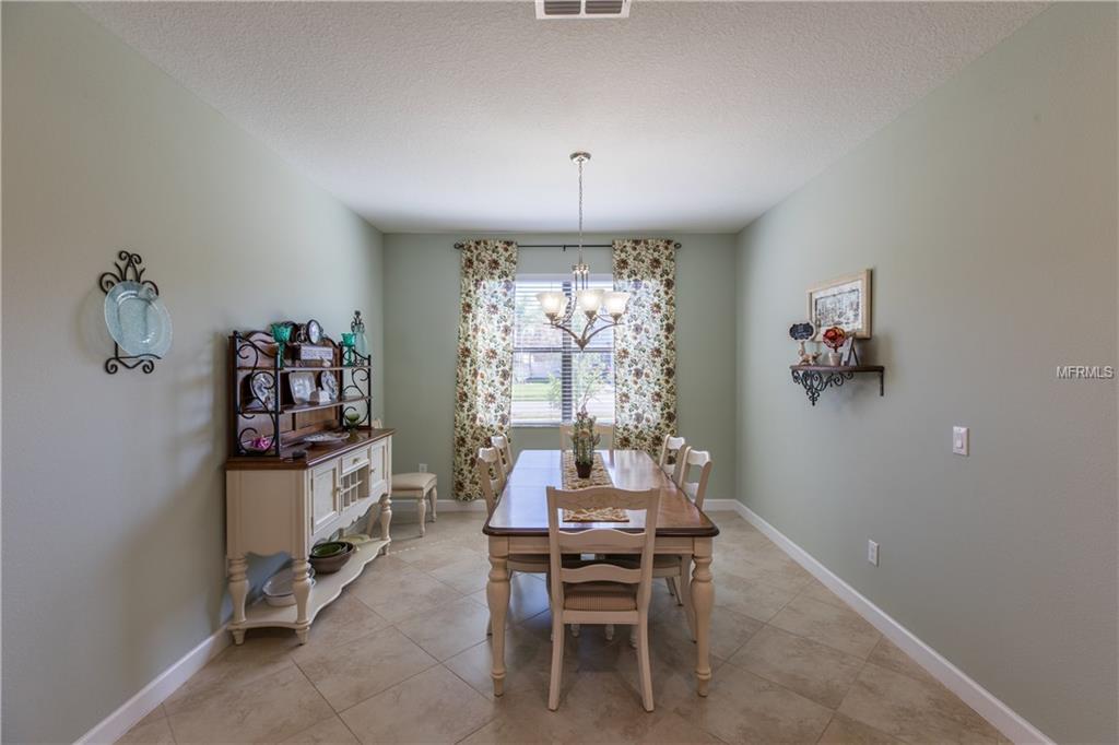 3814 WELLINGBOROUGH COURT, LAND O LAKES, Florida 34638, 4 Bedrooms Bedrooms, 8 Rooms Rooms,3 BathroomsBathrooms,Residential,For sale,WELLINGBOROUGH,T2913623