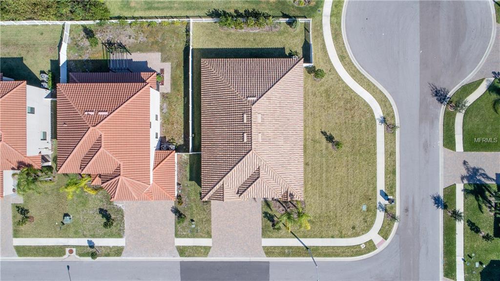 3814 WELLINGBOROUGH COURT, LAND O LAKES, Florida 34638, 4 Bedrooms Bedrooms, 8 Rooms Rooms,3 BathroomsBathrooms,Residential,For sale,WELLINGBOROUGH,T2913623