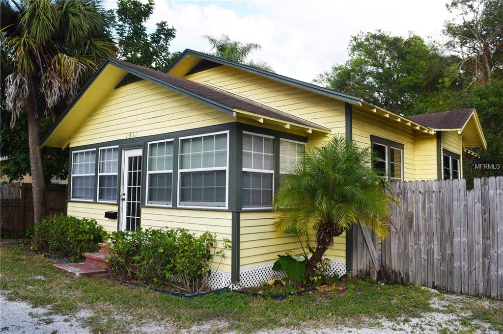 1911 26TH STREET W, BRADENTON, Florida 34205, 2 Bedrooms Bedrooms, 3 Rooms Rooms,1 BathroomBathrooms,Residential,For sale,26TH,A4202715