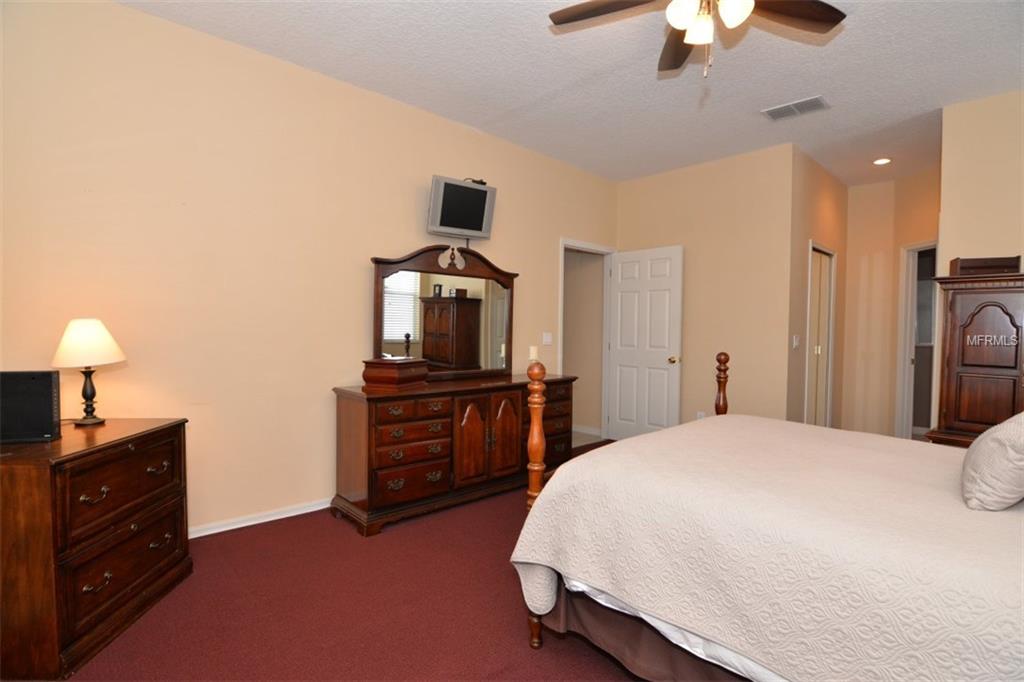 387 ISLE OF SKY CIRCLE, ORLANDO, Florida 32828, 4 Bedrooms Bedrooms, 10 Rooms Rooms,3 BathroomsBathrooms,Residential,For sale,ISLE OF SKY,O5556634