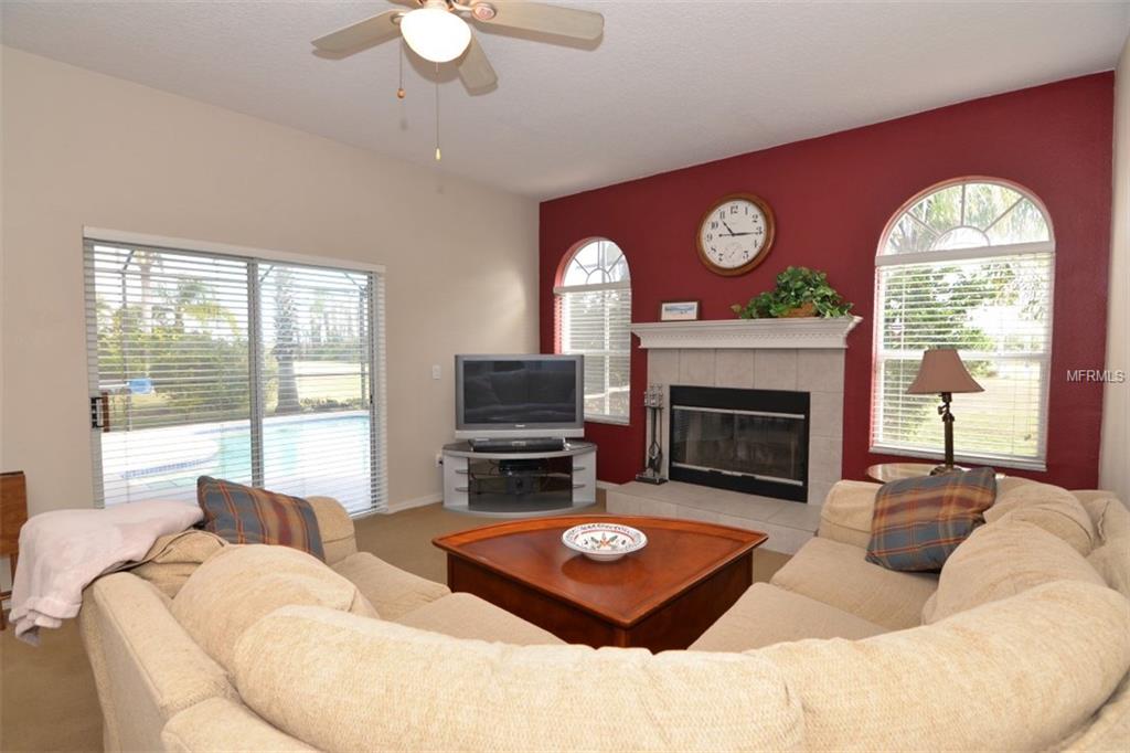 387 ISLE OF SKY CIRCLE, ORLANDO, Florida 32828, 4 Bedrooms Bedrooms, 10 Rooms Rooms,3 BathroomsBathrooms,Residential,For sale,ISLE OF SKY,O5556634