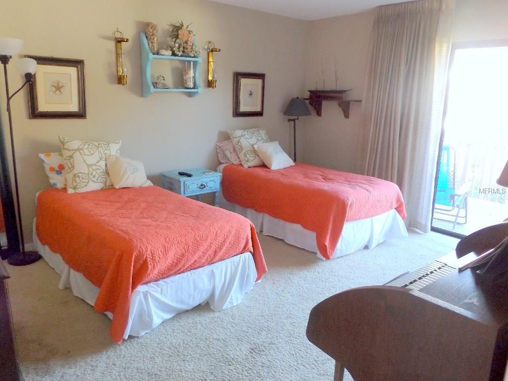 860 BIRD BAY WAY, VENICE, Florida 34285, 3 Bedrooms Bedrooms, 7 Rooms Rooms,3 BathroomsBathrooms,Residential,For sale,BIRD BAY,N5916092