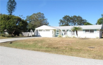 1330 BUEREAU ROAD, ENGLEWOOD, Florida 34223, 3 Bedrooms Bedrooms, 8 Rooms Rooms,2 BathroomsBathrooms,Residential,For sale,BUEREAU,D5922727