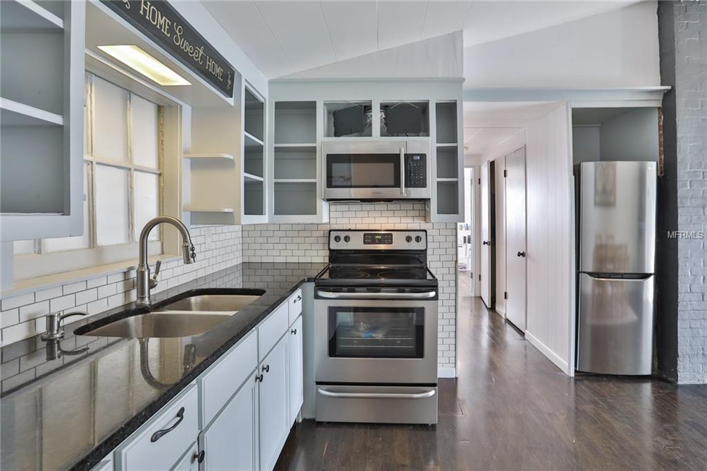 1405 10TH STREET S, SAFETY HARBOR, Florida 34695, 3 Bedrooms Bedrooms, 3 Rooms Rooms,1 BathroomBathrooms,Residential,For sale,10TH,U7846294