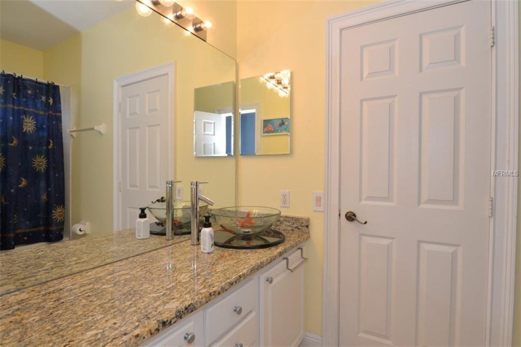 525 FOX HUNT CIRCLE, LONGWOOD, Florida 32750, 5 Bedrooms Bedrooms, 11 Rooms Rooms,3 BathroomsBathrooms,Residential,For sale,FOX HUNT,O5561308