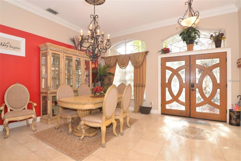 525 FOX HUNT CIRCLE, LONGWOOD, Florida 32750, 5 Bedrooms Bedrooms, 11 Rooms Rooms,3 BathroomsBathrooms,Residential,For sale,FOX HUNT,O5561308