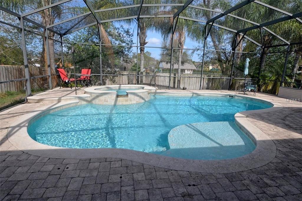 525 FOX HUNT CIRCLE, LONGWOOD, Florida 32750, 5 Bedrooms Bedrooms, 11 Rooms Rooms,3 BathroomsBathrooms,Residential,For sale,FOX HUNT,O5561308