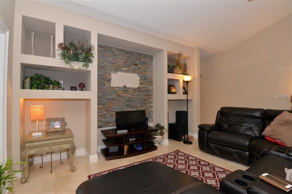 525 FOX HUNT CIRCLE, LONGWOOD, Florida 32750, 5 Bedrooms Bedrooms, 11 Rooms Rooms,3 BathroomsBathrooms,Residential,For sale,FOX HUNT,O5561308