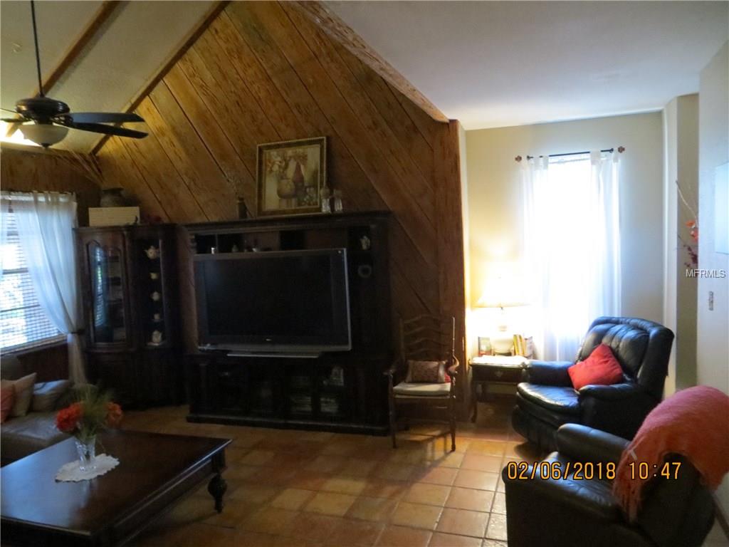 5120 SHADY OAK DRIVE N, LAKELAND, Florida 33810, 4 Bedrooms Bedrooms, 9 Rooms Rooms,2 BathroomsBathrooms,Residential,For sale,SHADY OAK,L4725501